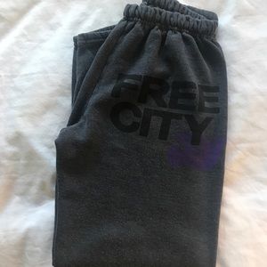 Grey Free City sweatpants. Size Small